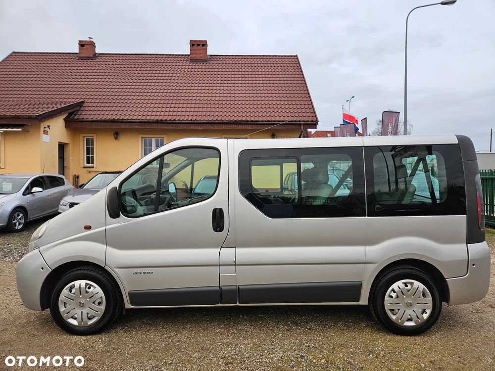 Renault Trafic Passenger Expression - 19
