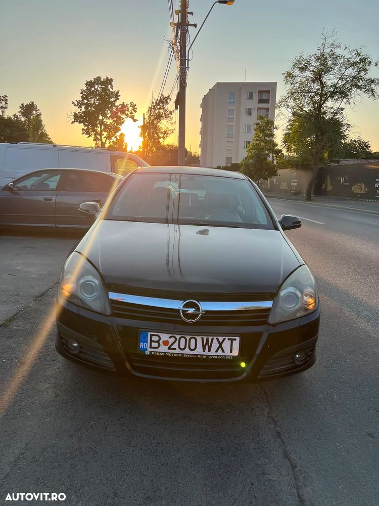 Opel Astra 2.0 Turbo Sport - 2