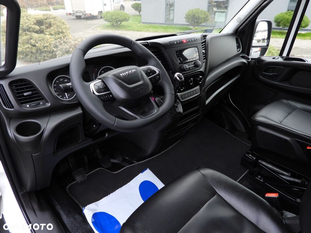 Iveco DAILY 50C16 WYWROTKA TROJSTRONNA PODWÓJNA KABINA DOKA 6 MIEJSC TEMPOMAT PNEUMATYKA BLIŹNIACZE KOŁA KLIMATYZACJA  160KM - 3