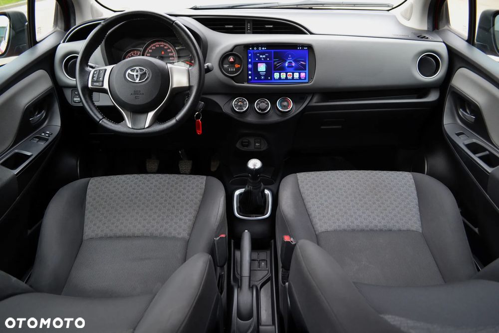 Toyota Yaris 1.0 Sol - 8