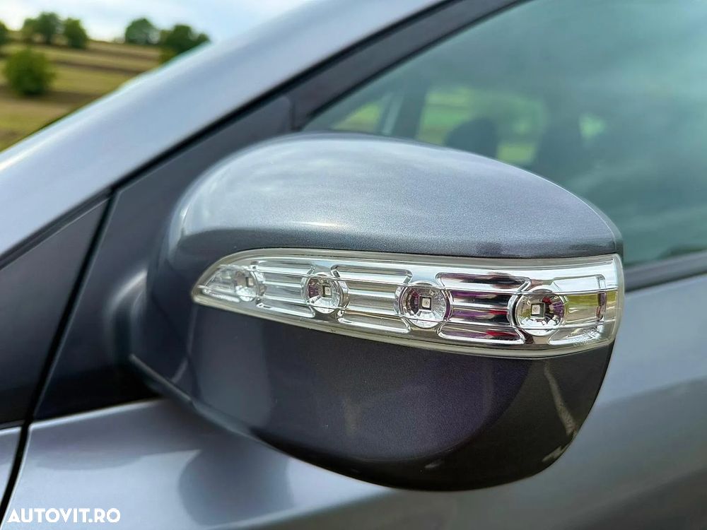 Hyundai ix35 2.0 CRDI 4WD Automatik Fifa World Cup Silver Edition - 9