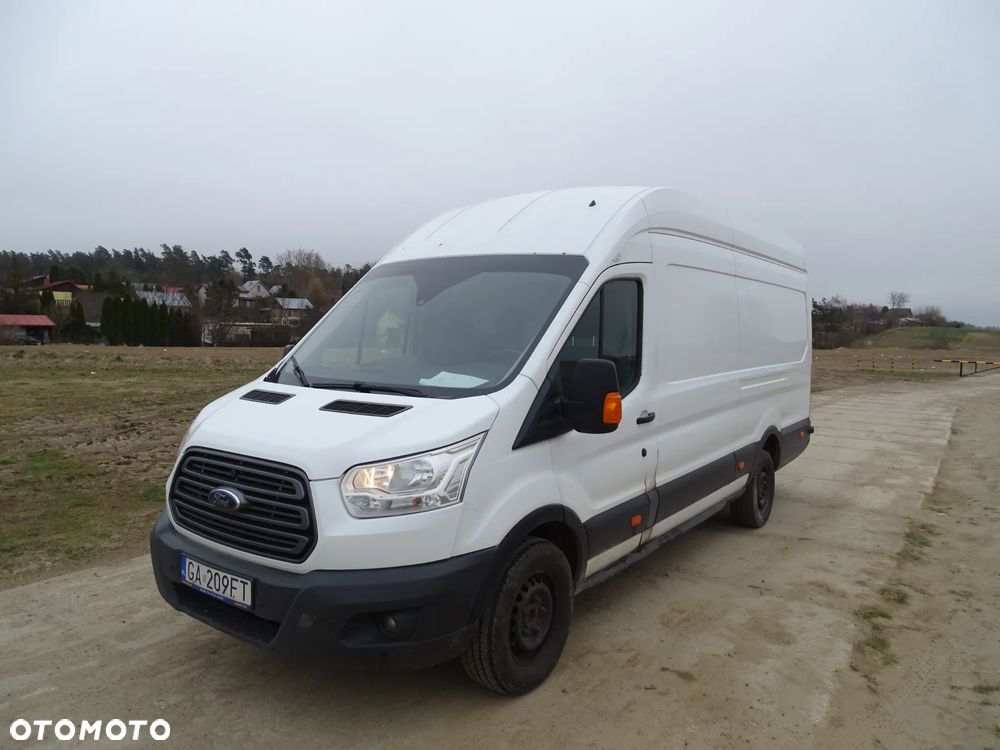 Ford Transit 350E - 1