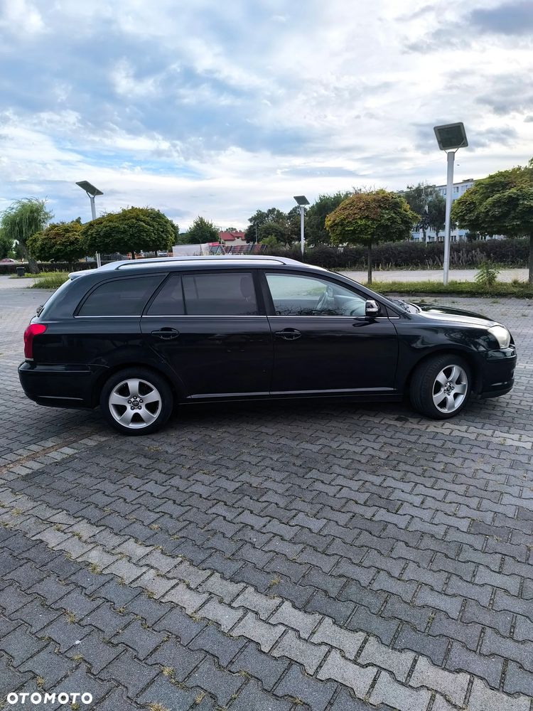 Toyota Avensis 2.0 D-4D - 3