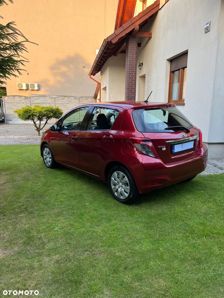 Toyota Yaris - 4