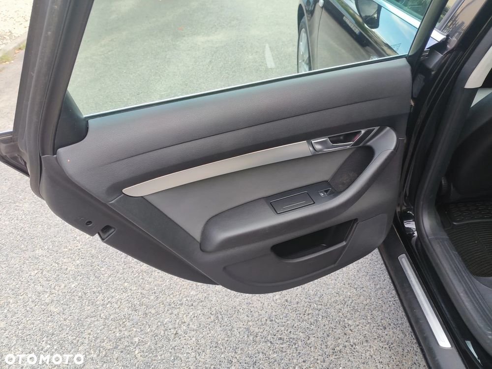 Audi A6 Avant 2.4 multitronic - 15
