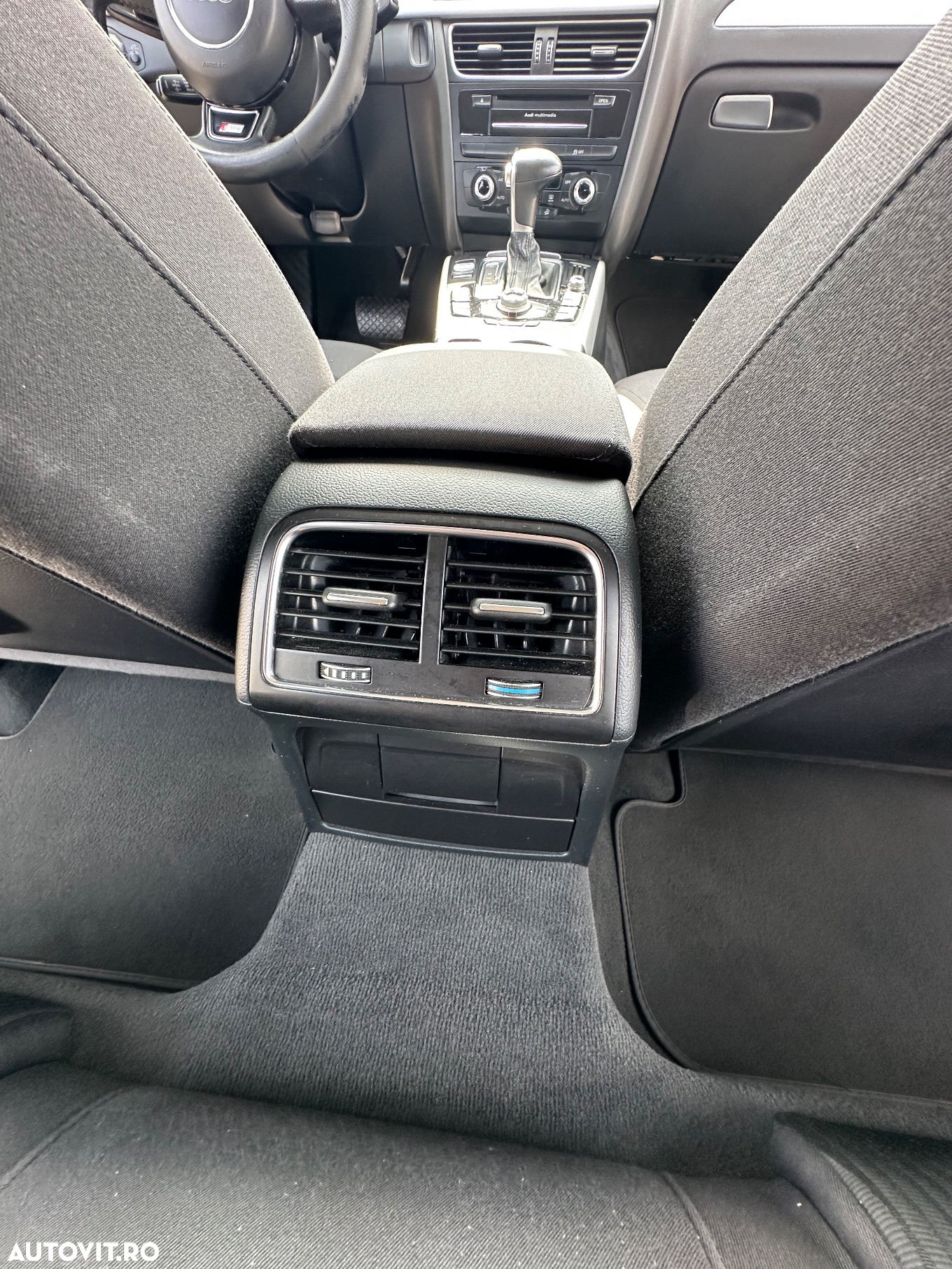 Audi A4 Avant 2.0 TDI DPF clean diesel multitronic Ambiente - 15