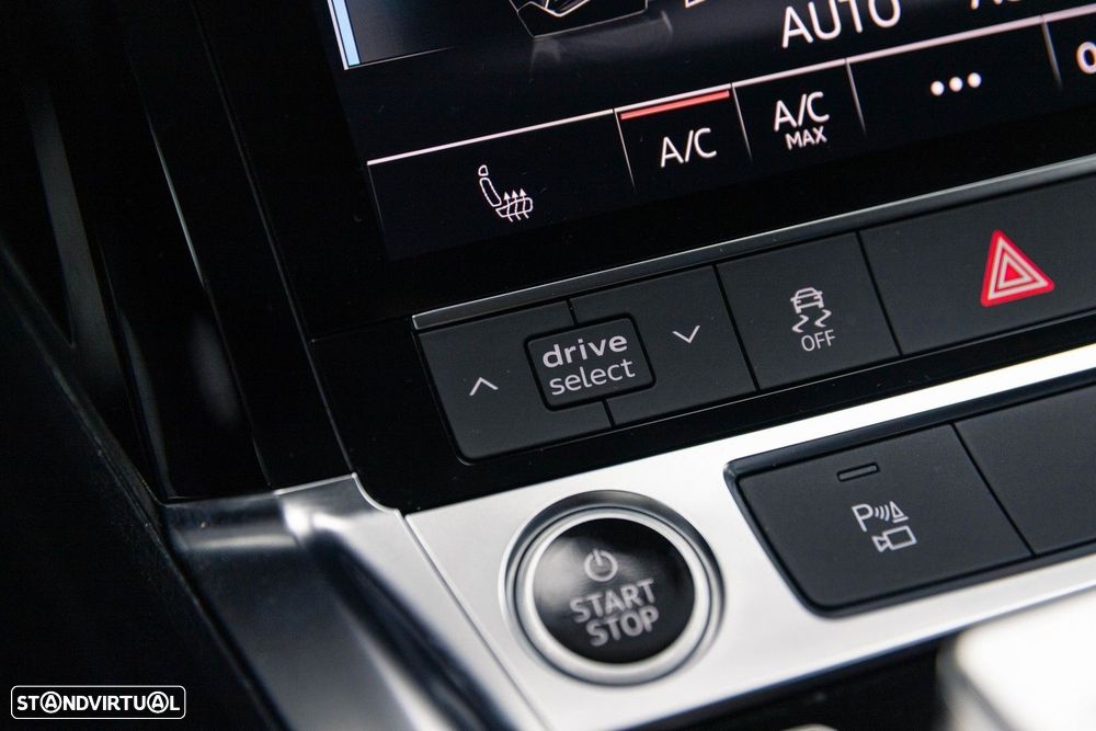 Audi e-tron 50 quattro - 42