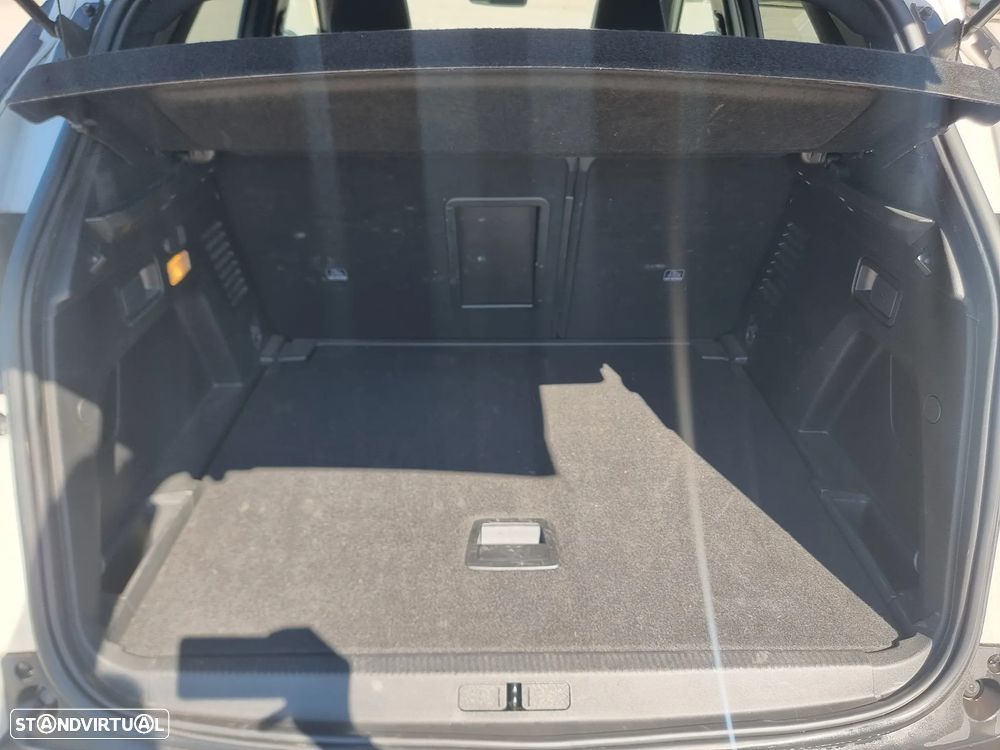 Peugeot 3008 1.5 BlueHDi Allure Pack EAT8 - 8