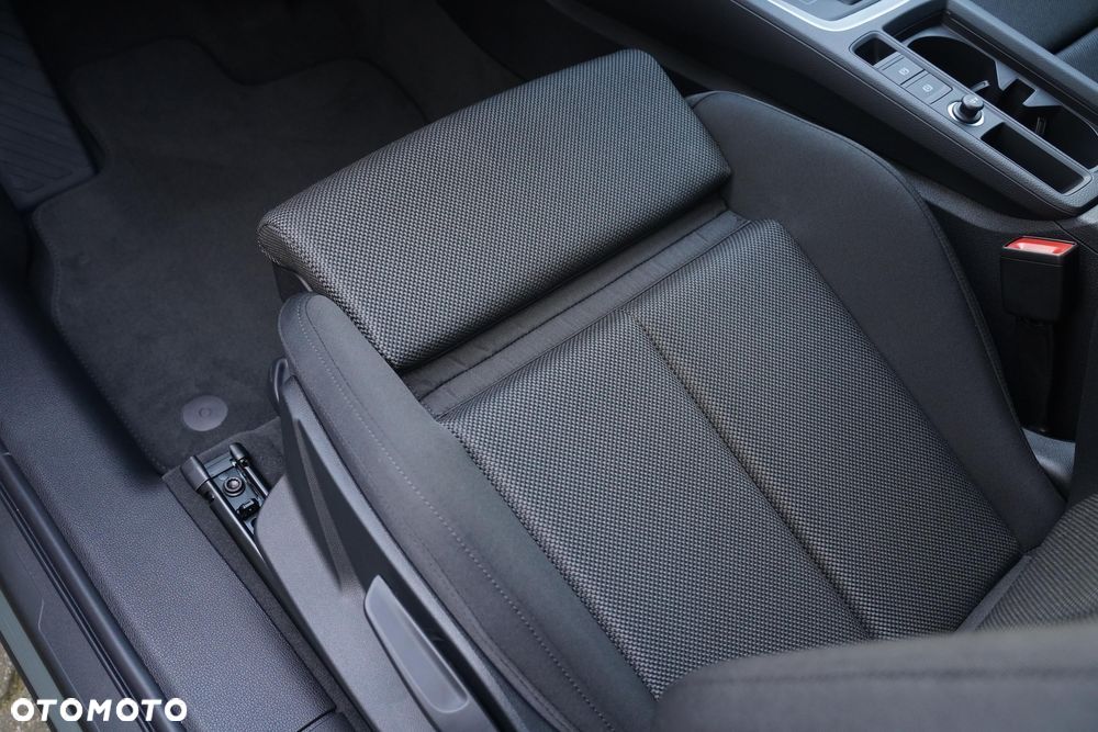 Audi Q3 35 TFSI mHEV S tronic - 24