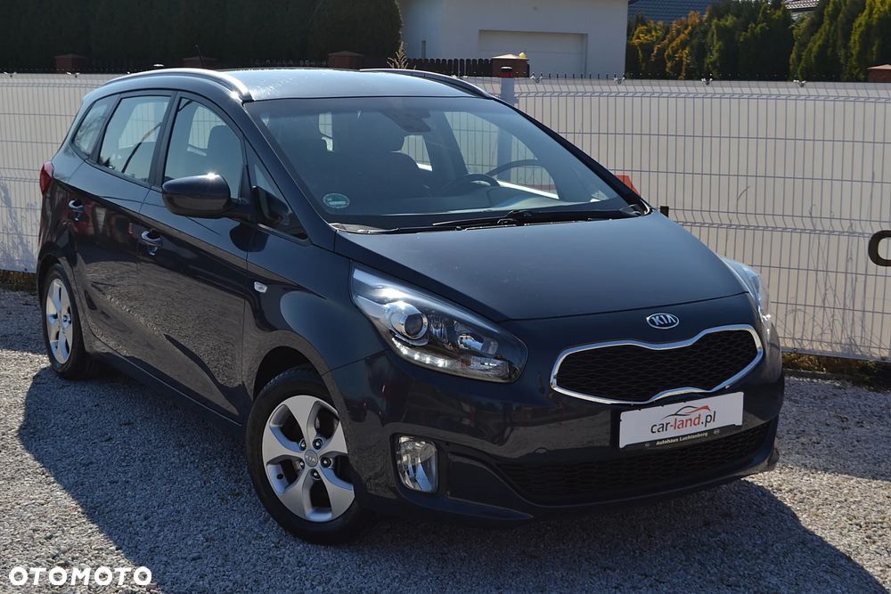 Kia Carens 1.6 GDI Dream Team Edition - 3