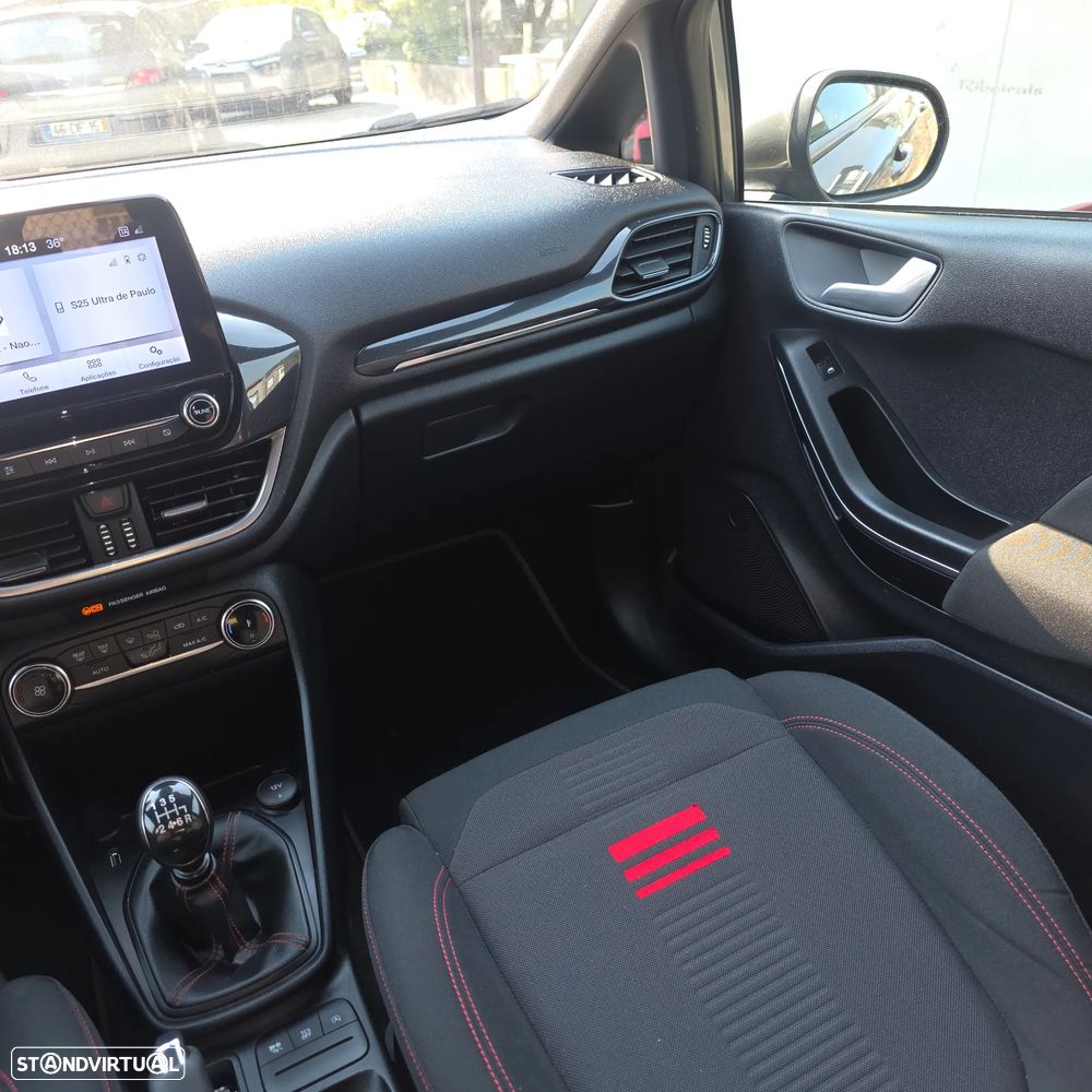 Ford Fiesta 1.0 EcoBoost ST-Line - 14