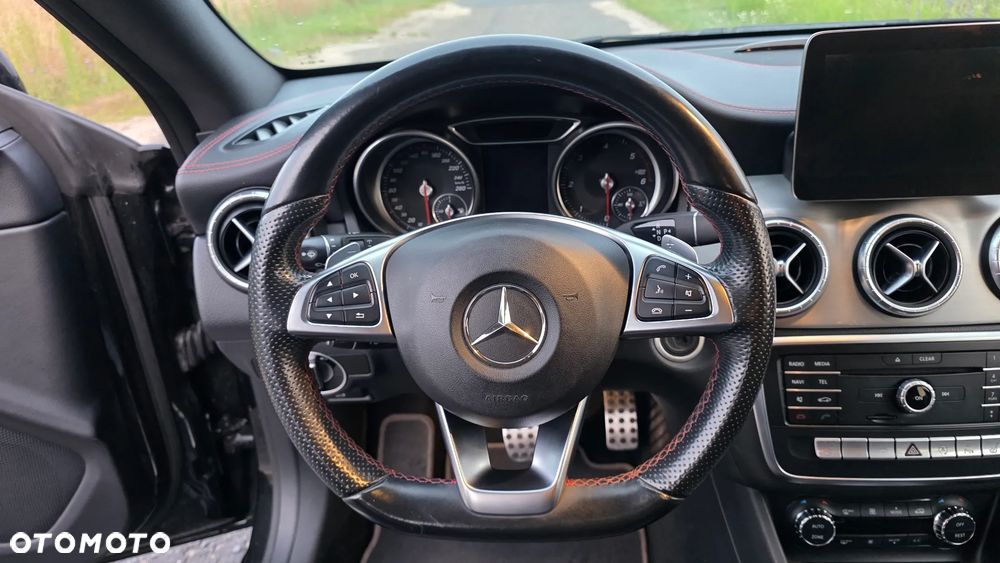 Mercedes-Benz CLA 220 d 7G-DCT - 20