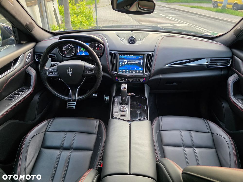 Maserati Levante S Q4 GranSport - 8