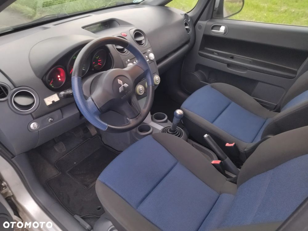 Mitsubishi Colt 1.1 Motion - 9