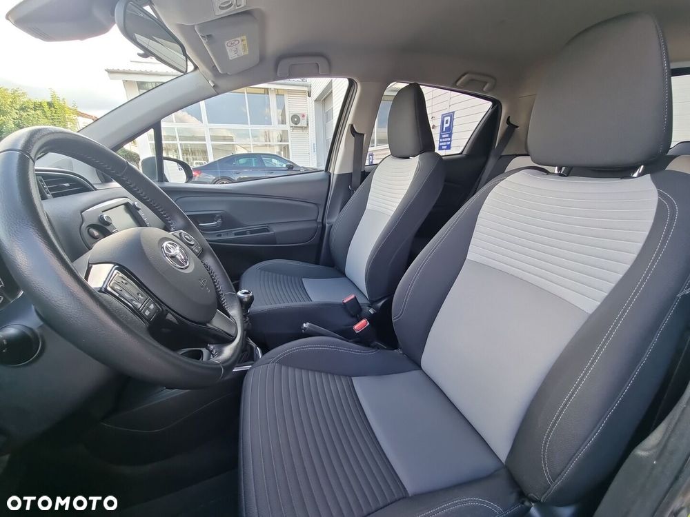 Toyota Yaris - 14
