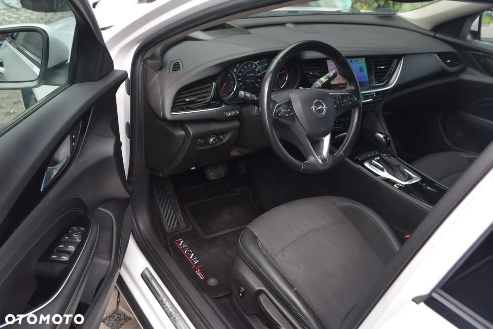 Opel Insignia 1.5 T Elite S&S - 12