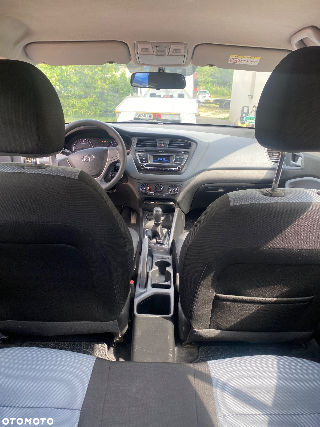 Hyundai i20 1.2 BlueDrive Elegant - 10