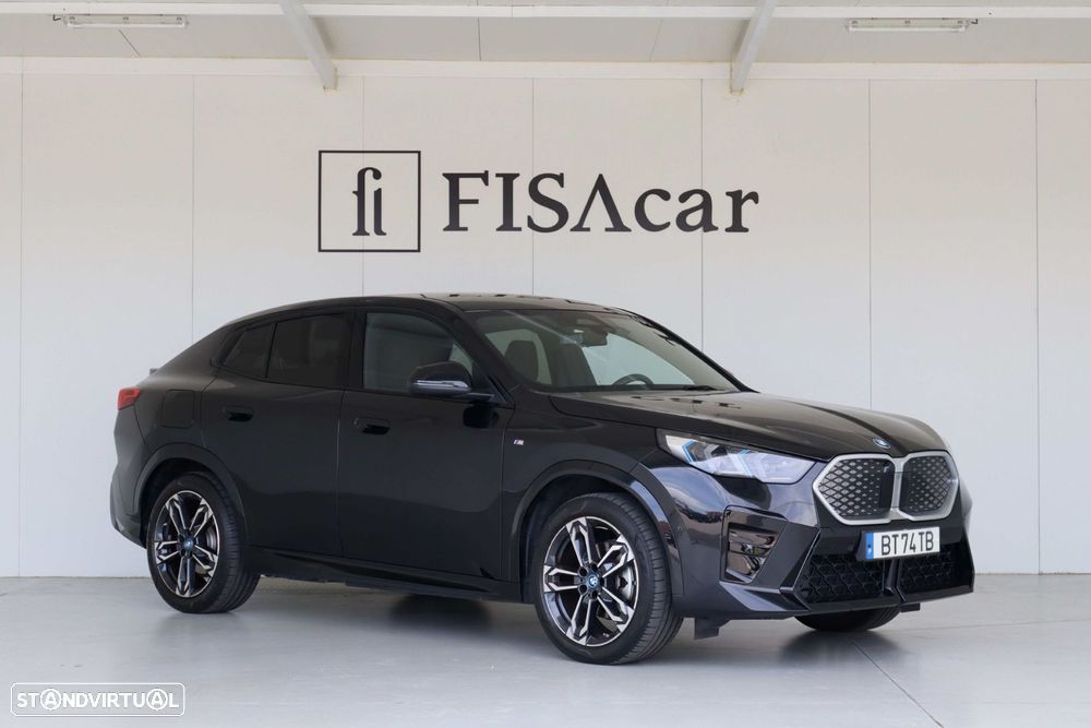 BMW iX2 eDrive20 Pack Desportivo M - 2