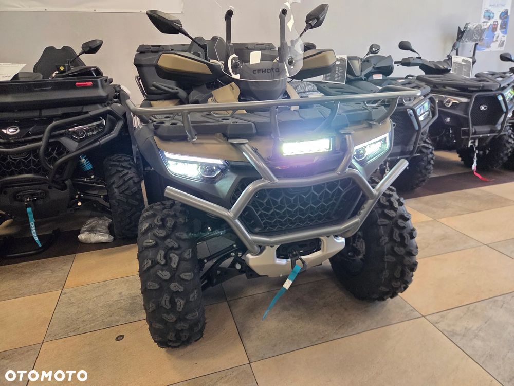 CFMoto CForce - 8