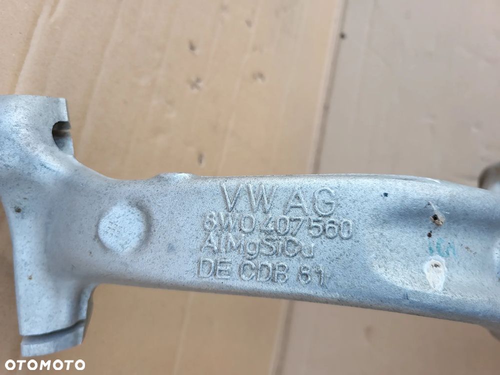 ZWROTNICA PRAWA AUDI A4 B9 A5 8W 8W0407560 - 5