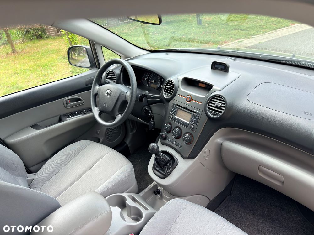 Kia Carens 1.7 CRDi 115 Fifa World Cup Edition - 32