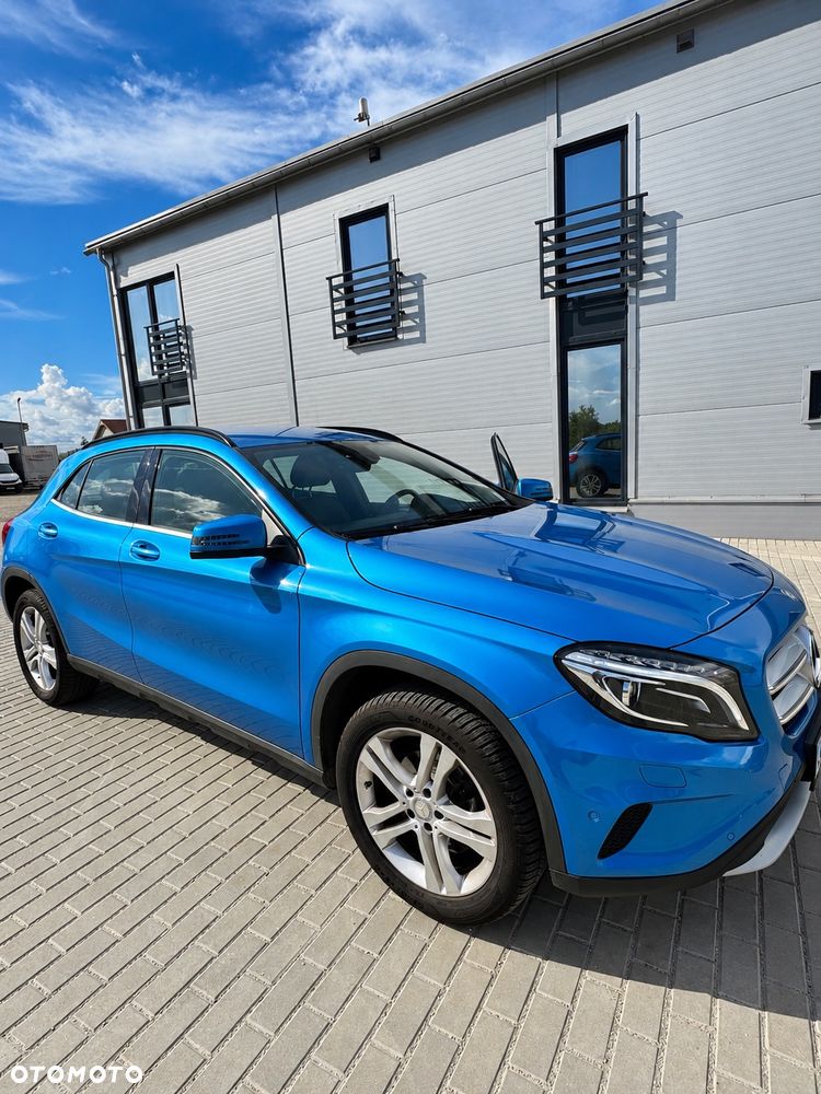 Mercedes-Benz GLA 180 7G-DCT - 3