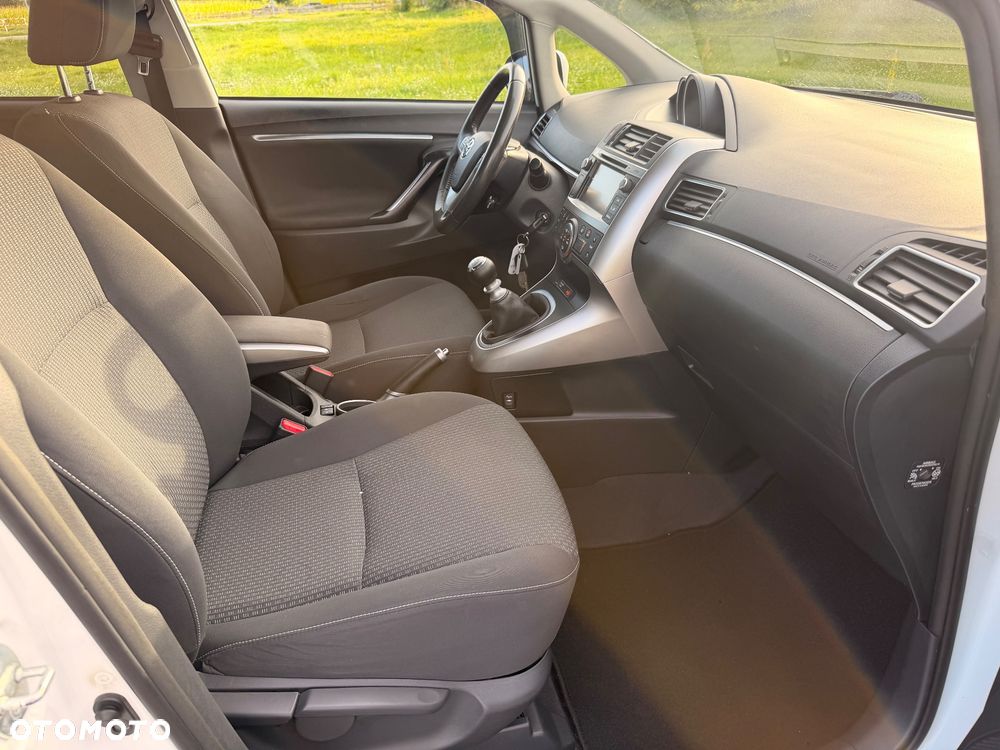Toyota Verso 2.0 D-4D Edition - 22