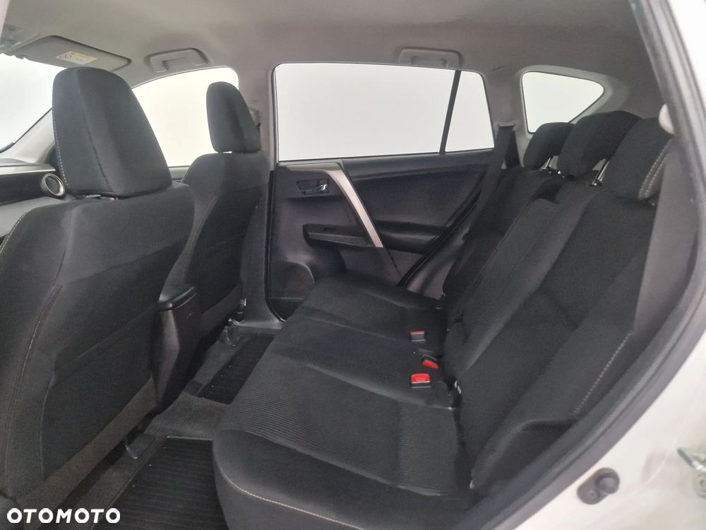 Toyota RAV4 - 24