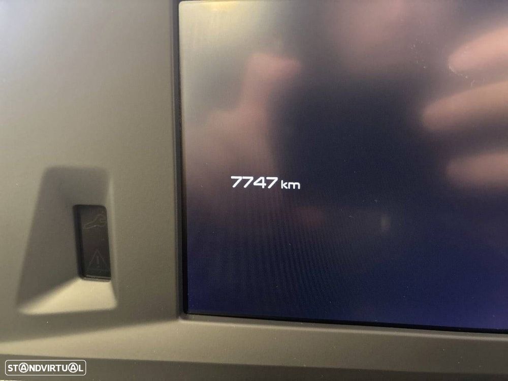 Peugeot 3008 1.2 Hybrid Allure e-DCS6 - 13