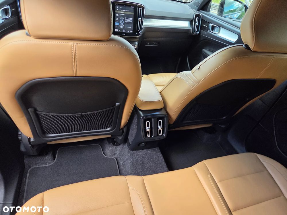 Volvo XC 40 T5 AWD Geartronic Momentum - 20