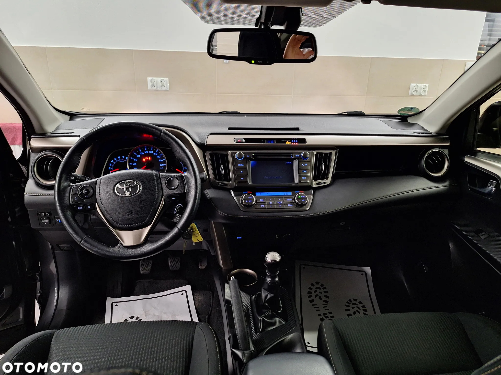 Toyota RAV4 2.0 4x4 Comfort - 23