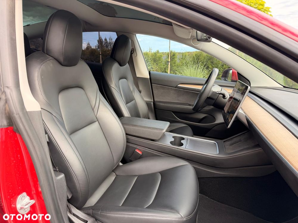 Tesla Model 3 - 19