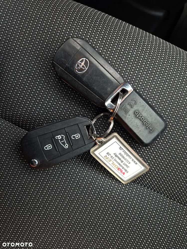 Toyota Proace City }{ Automat }{ 130KM }{ FV VAT }{ 2x drzwi przesuwne }{ Webasto } - 24