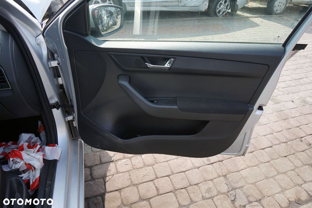 DRZWI PRZEDNIE PRAWE FABIA III NJ3 5D HB LA7W  SREBRNY SKODA 2014-2018 - 10