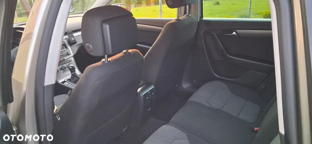 Volkswagen Passat 1.4 TSI BlueMotion Technology Comfortline - 8