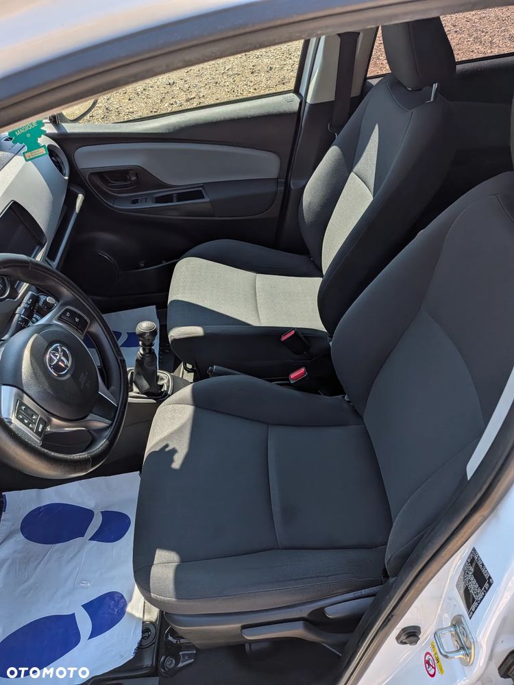 Toyota Yaris 1.5 Premium - 33