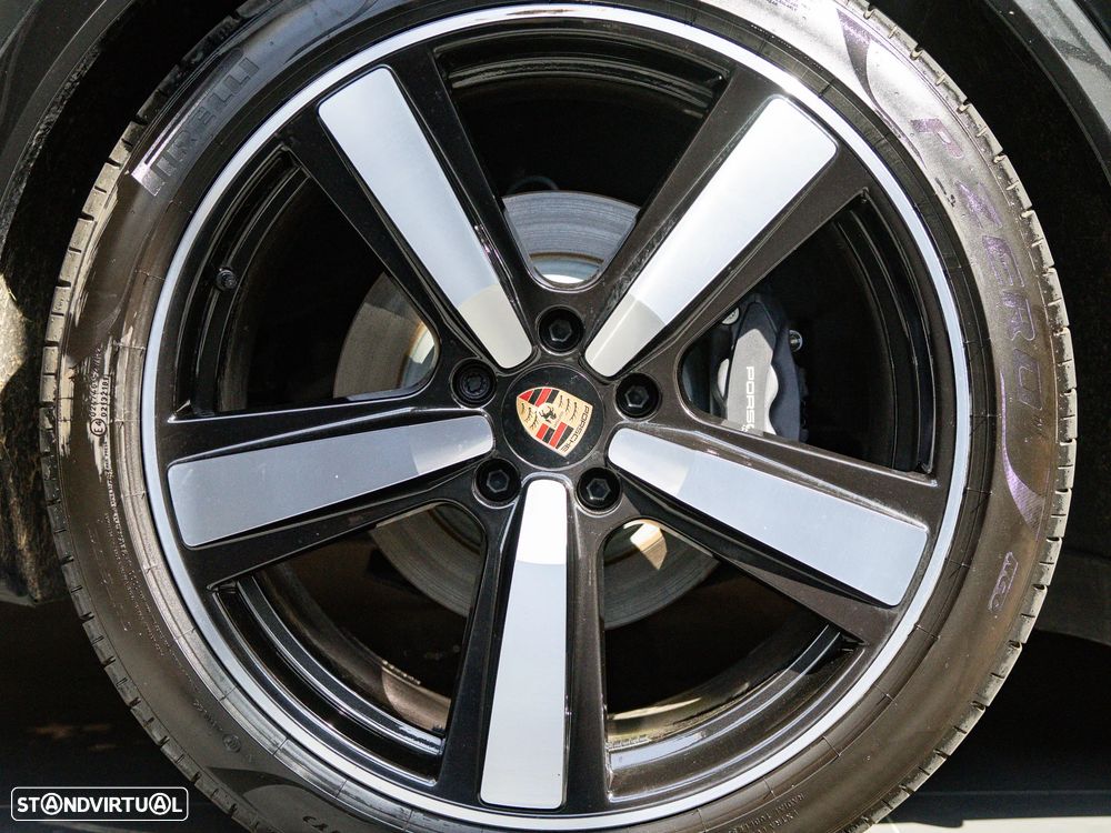 Porsche Cayenne Coupé E-Hybrid - 18