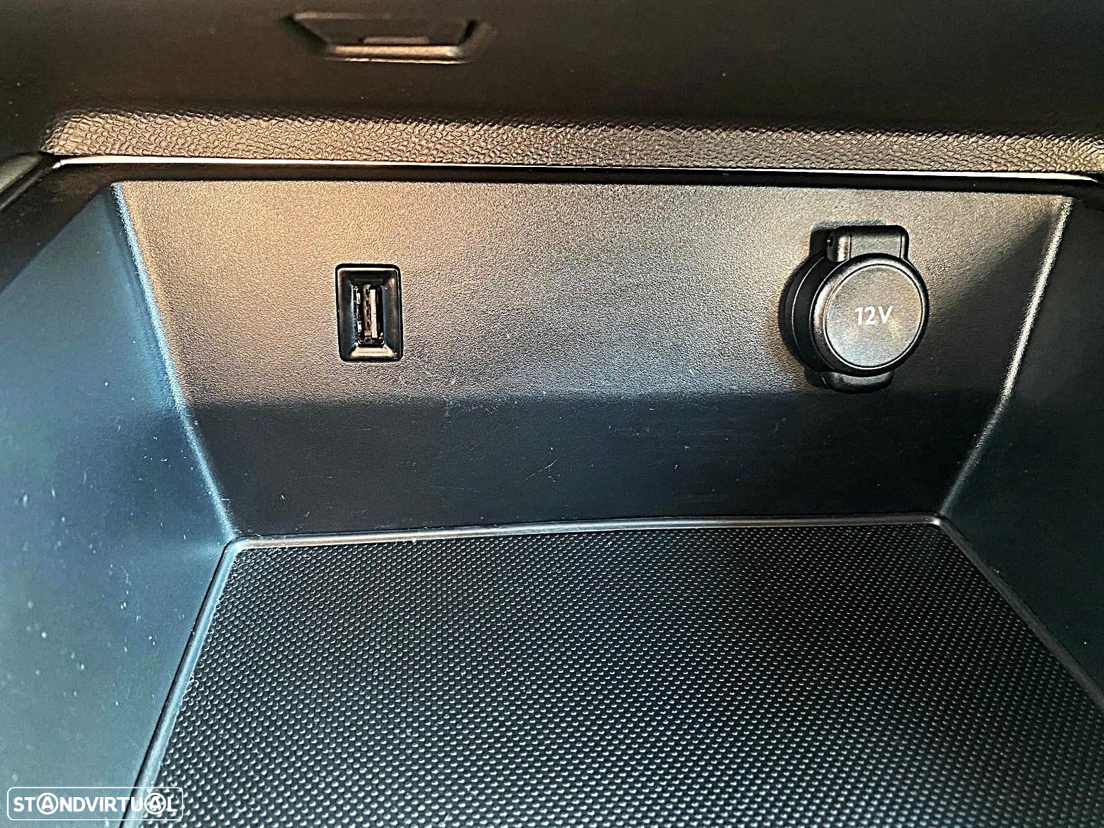 Citroën C5 Aircross 1.6 Hybrid Shine e-EAT8 - 28