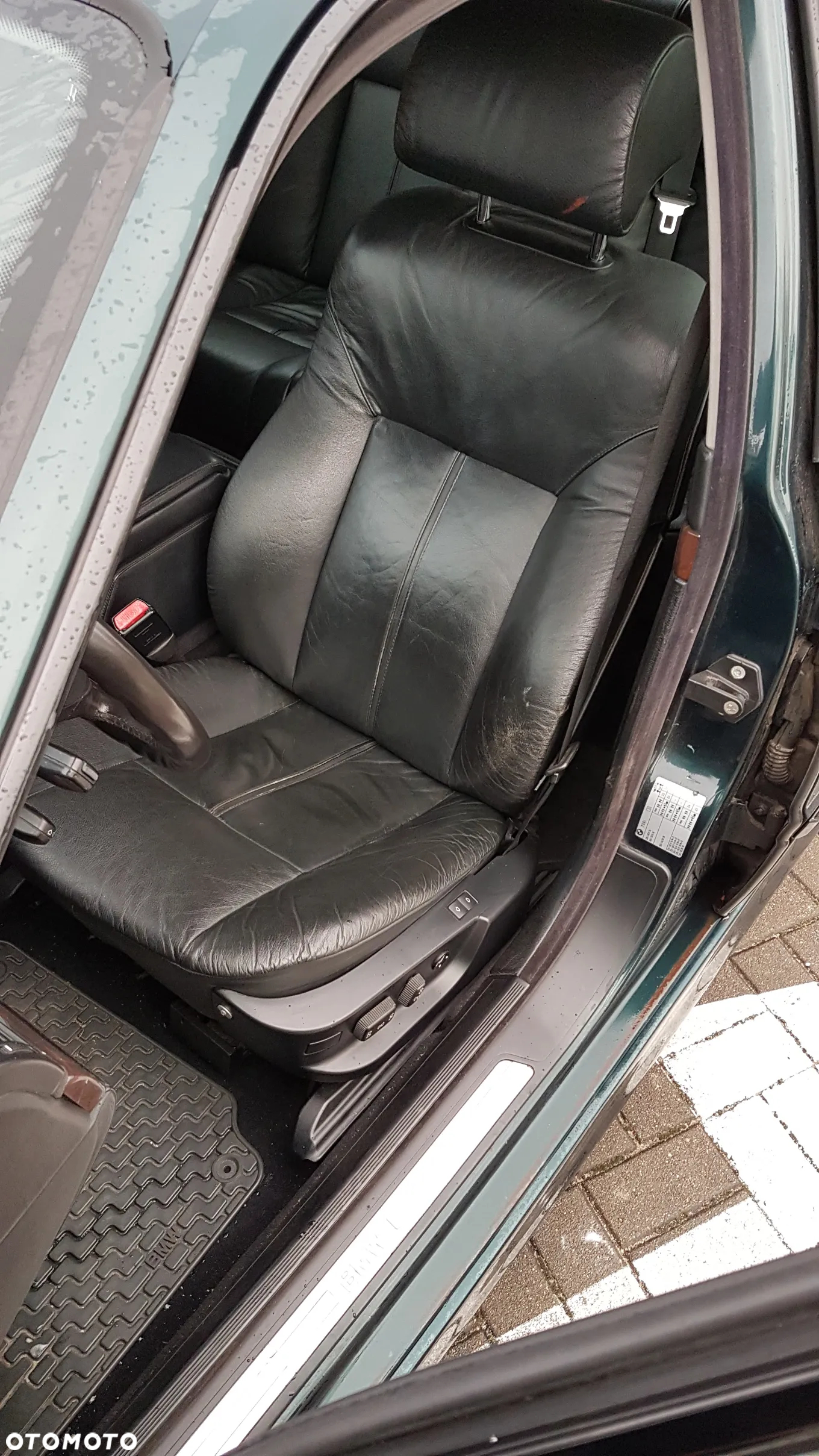 BMW Seria 7 750i - 7