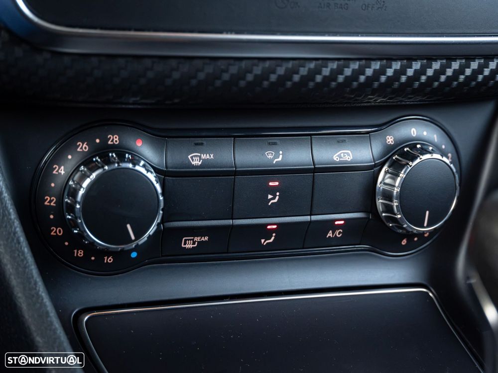 Mercedes-Benz A 180 d AMG Line - 18