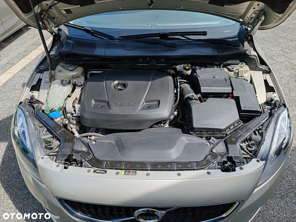 Volvo V40 T2 Kinetic - 32
