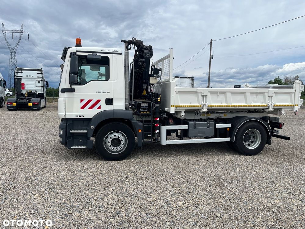 MAN TGM 18.250 EURO 5/ WYWROT 3 STRONY+ HDS HIAB 088/ BORDMATIC - 2