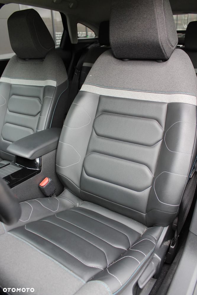Citroën C4 1.2 PureTech Shine S&S - 6
