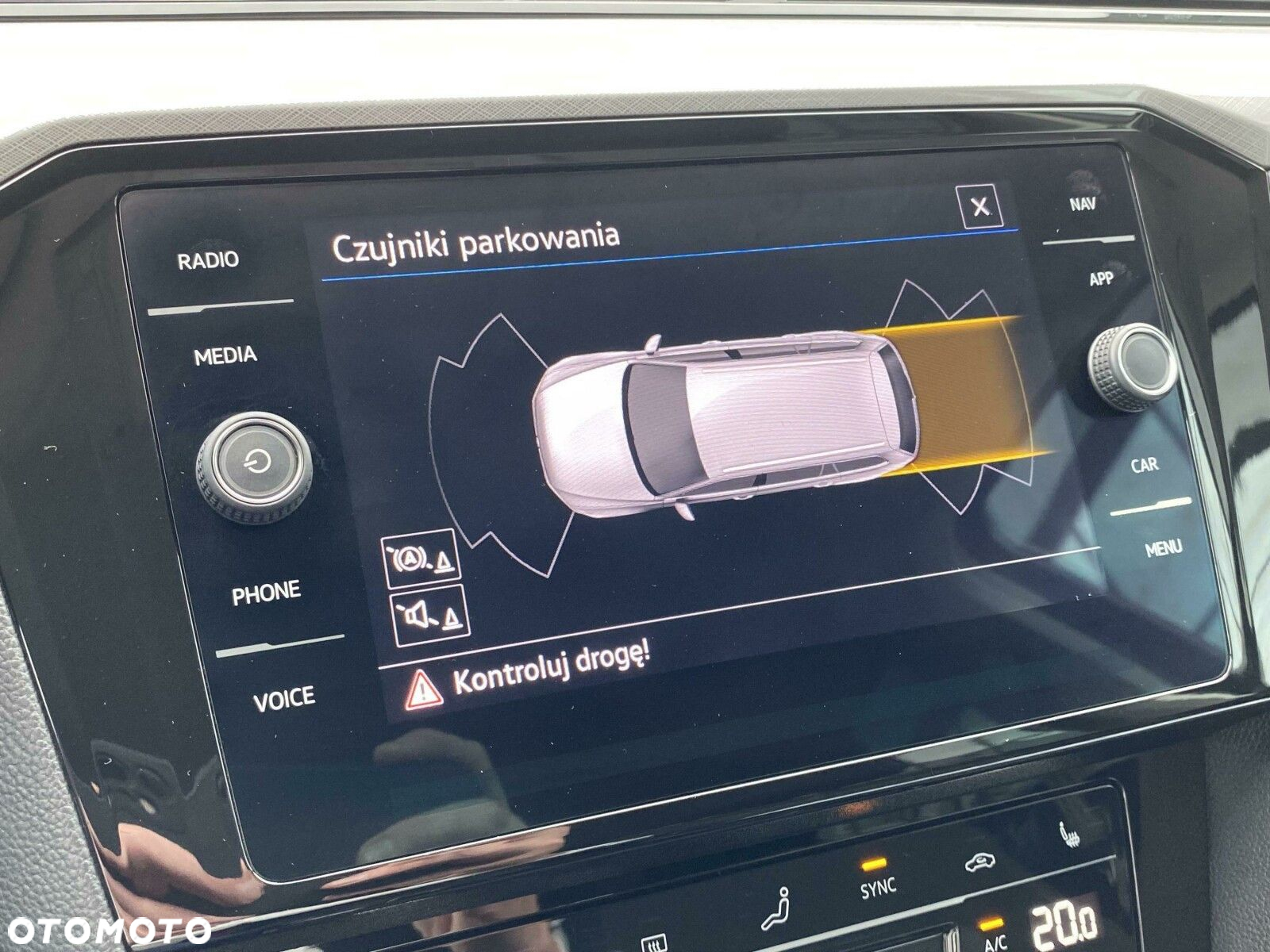 Volkswagen Passat 2.0 TSI Business DSG - 31