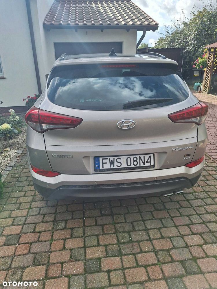 Hyundai Tucson - 4
