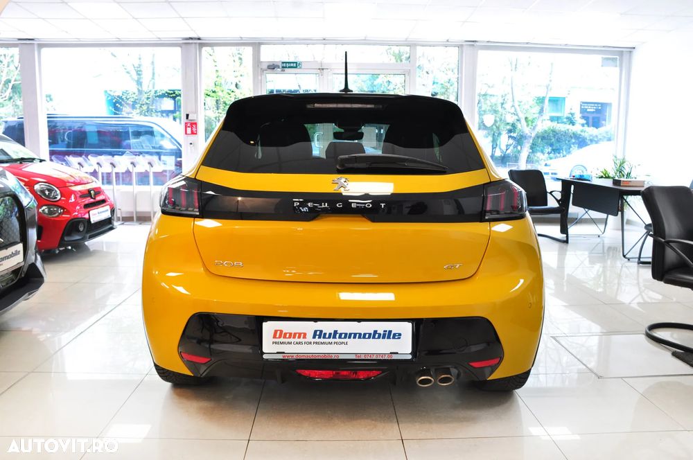 Peugeot 208 1.2 L PureTech STT EAT8 GT Pack - 6