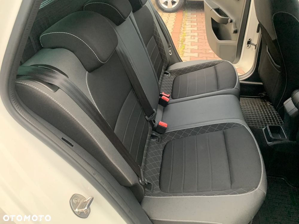 Skoda Fabia 1.0 TSI Ambition - 17