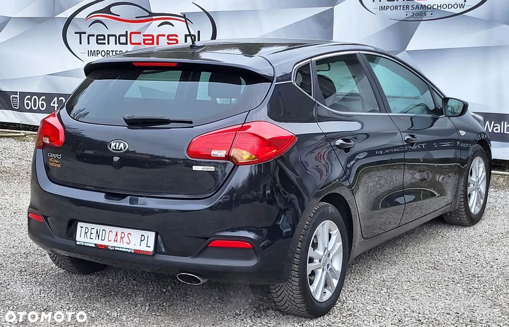 Kia Ceed 1.6 GDI ISG Spirit - 6