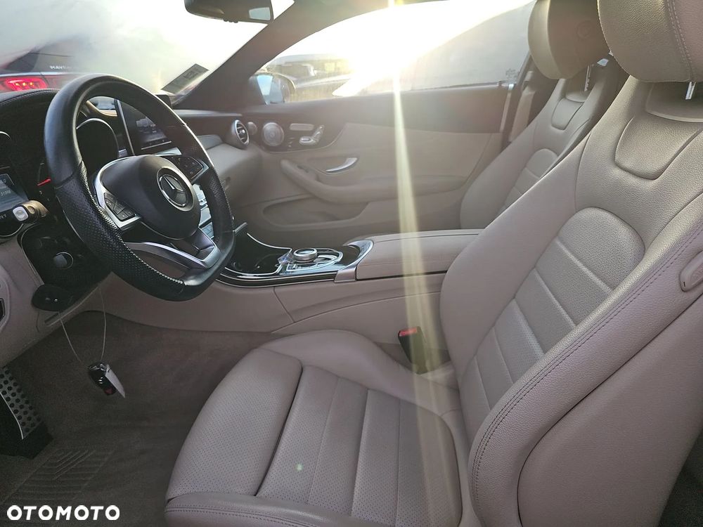 Mercedes-Benz Klasa C 300 Coupe 7G-TRONIC AMG Line - 7