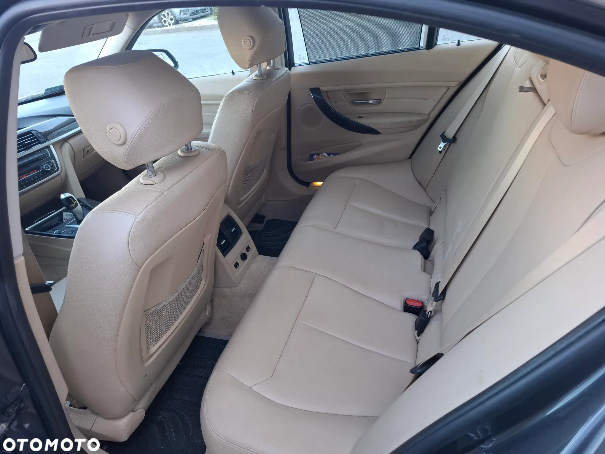 BMW Seria 3 328i Luxury Line - 11